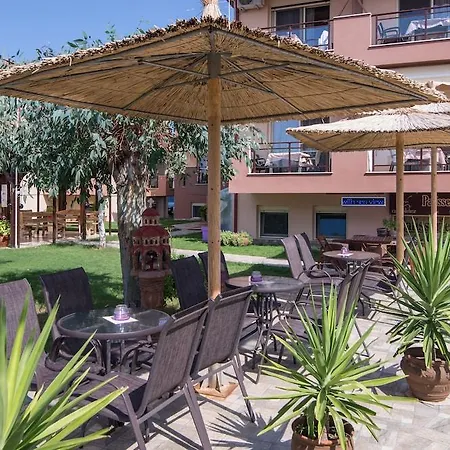 Castro De Lux